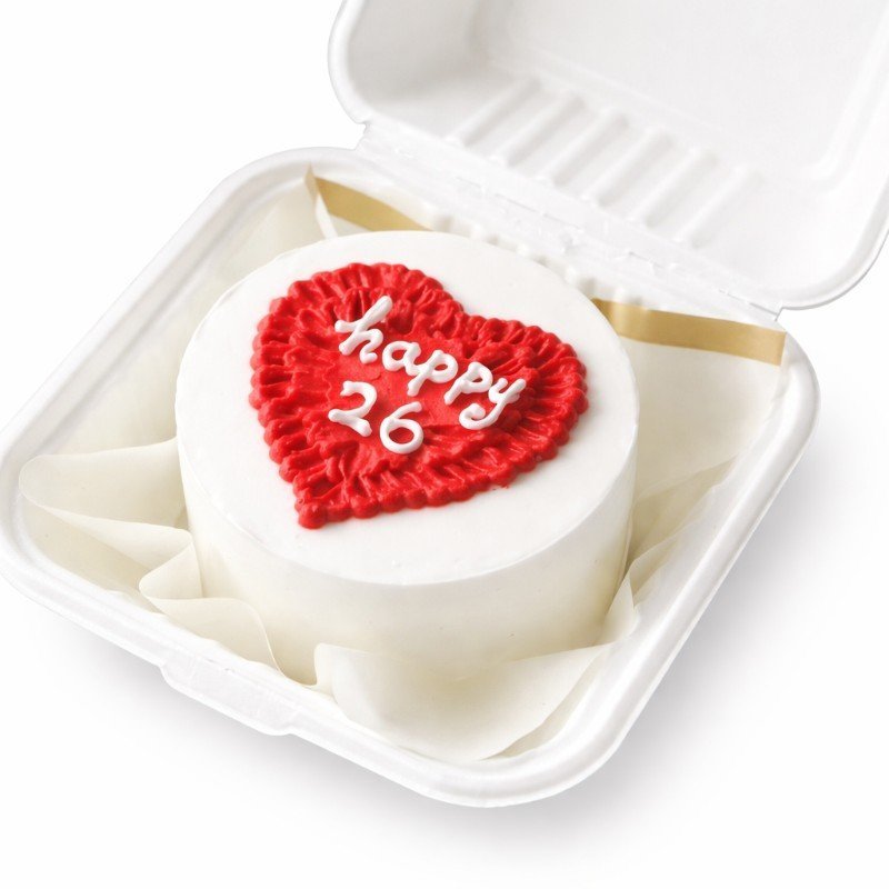 Red heart cake